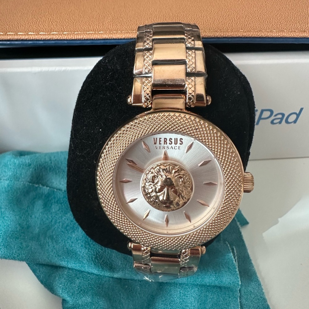 Versus versace watch new with tags